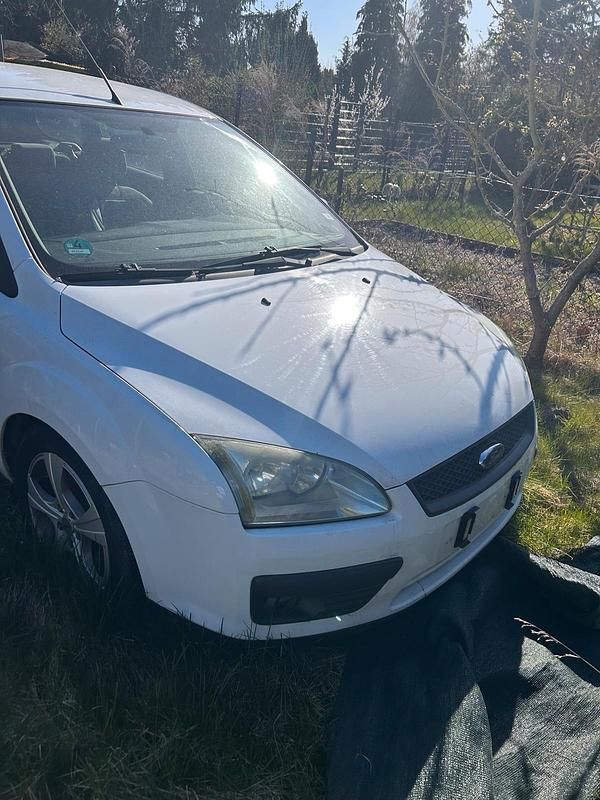 Gebraucht Ford Focus 116 PS (85 kW) 2007 Weiß Kombi