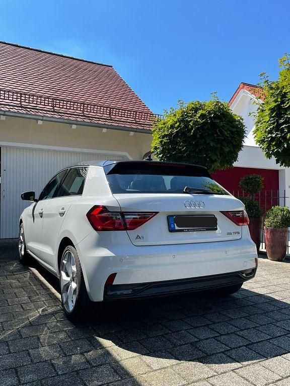 Gebraucht Audi A1 Sportback Sport 95 PS (69 kW) 2021 Weiß Kleinwagen