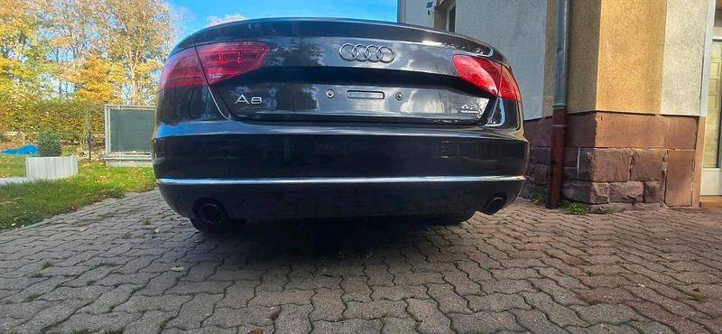 Gebraucht Audi A8 Ambiente 380 PS (279 kW) 2011 Grau Limousine