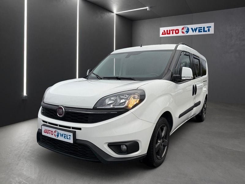 Weiß Gebraucht 2021 Fiat Doblò Van / Kleinbus | 16.890 € (Teuer) - Bild 1/4
