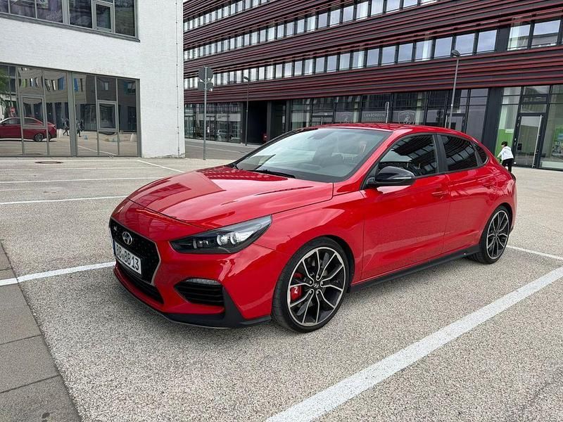 Rot Gebraucht 2019 Hyundai i30 N Performance Limousine | 20.700 € (Guter Preis) - Bild 1/4