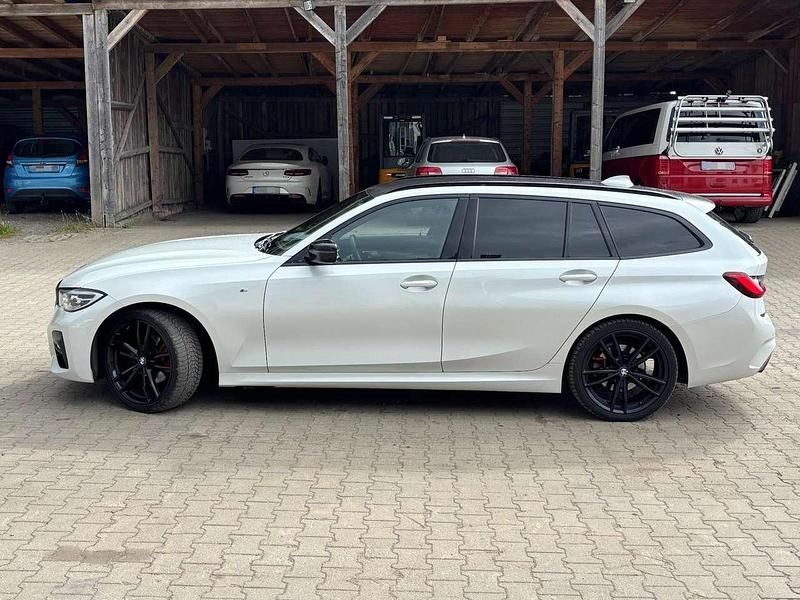 Gebraucht BMW 320 M Sport 190 PS (139 kW) 2019 Weiß Kombi