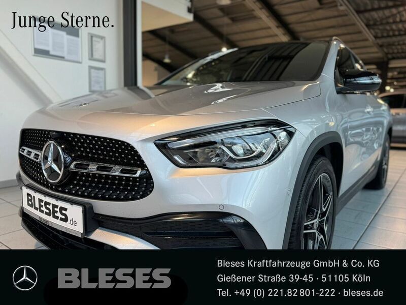 Iridiumsilber Gebraucht 2021 Mercedes GLA200 AMG line SUV | 38.480 € (Teuer) - Bild 1/4