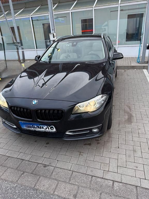 Schwarz Gebraucht 2013 BMW 525 Kombi | 10.900 € (Fairer Preis) - Bild 1/4