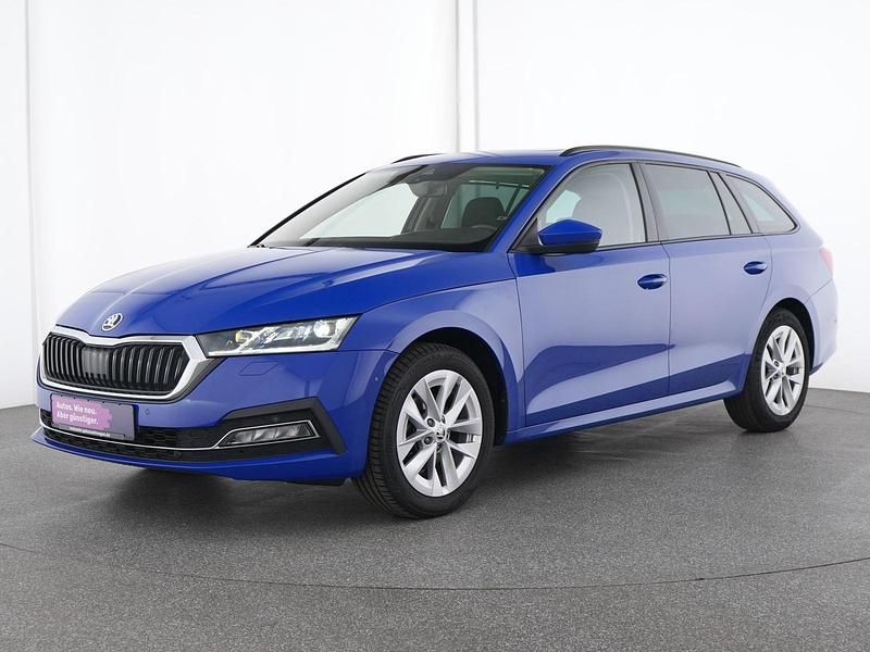Blau Gebraucht 2020 Skoda Octavia First Edition Kombi | 22.589 € (Fairer Preis) - Bild 1/4