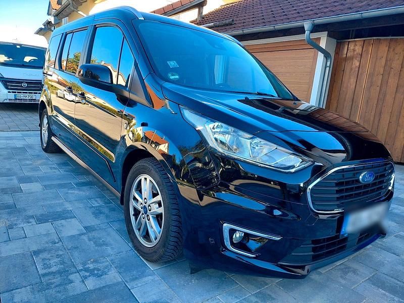 Gebraucht Ford Tourneo Connect 120 PS (88 kW) 2018 Schwarz Van / Kleinbus