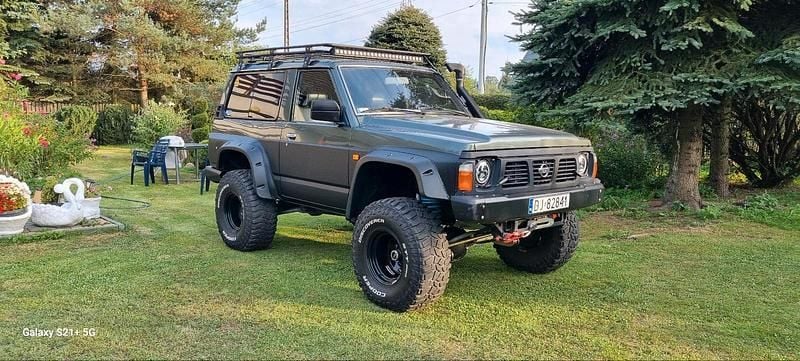 Grün Gebraucht 1996 Nissan Patrol SUV | 19.900 € - Bild 1/4