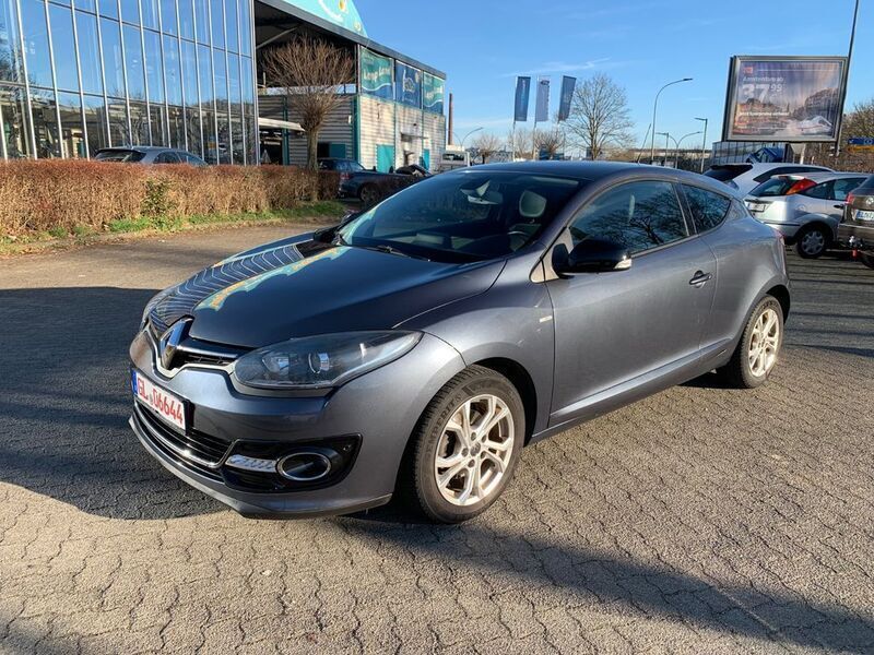 Grau Gebraucht 2015 Renault Mégane III Bose Edition Coupé | 8.750 € (Etwas zu teuer) - Bild 1/4