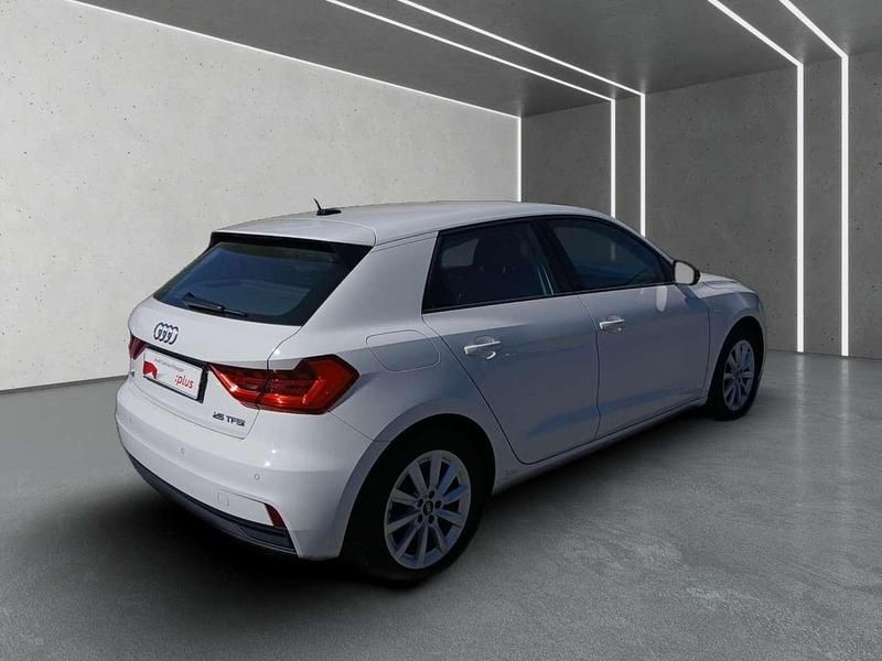 Second-hand Audi A1 95 CP (69 kW) 2023 Alb SUV