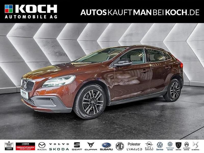 Braun Gebraucht 2018 Volvo V40 Kombi | 21.400 € - Bild 1/4