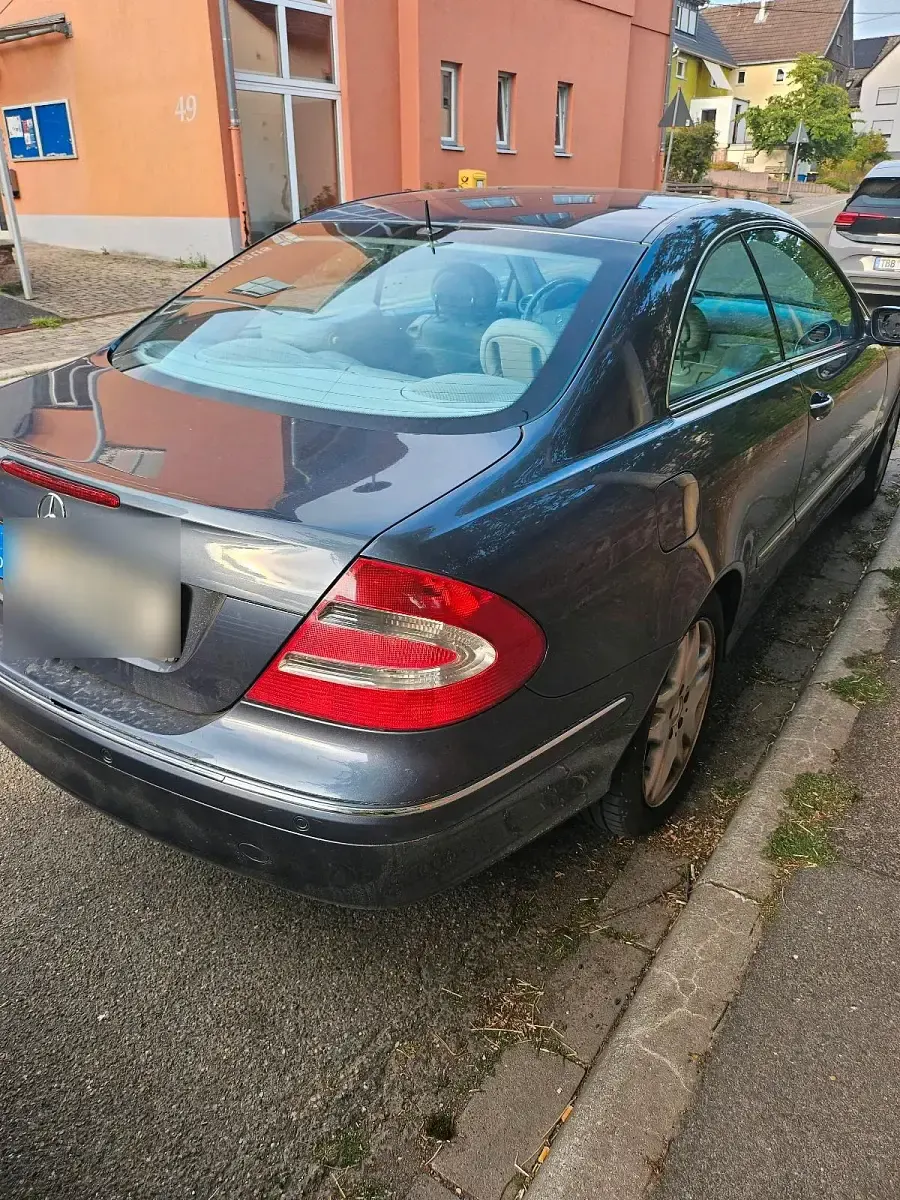 Gebraucht Mercedes CLK240 170 PS (125 kW) 2003 Blau Coupé