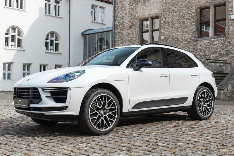 Weiß Gebraucht 2021 Porsche Macan S Chrono SUV | 45.999 € - Bild 1/4