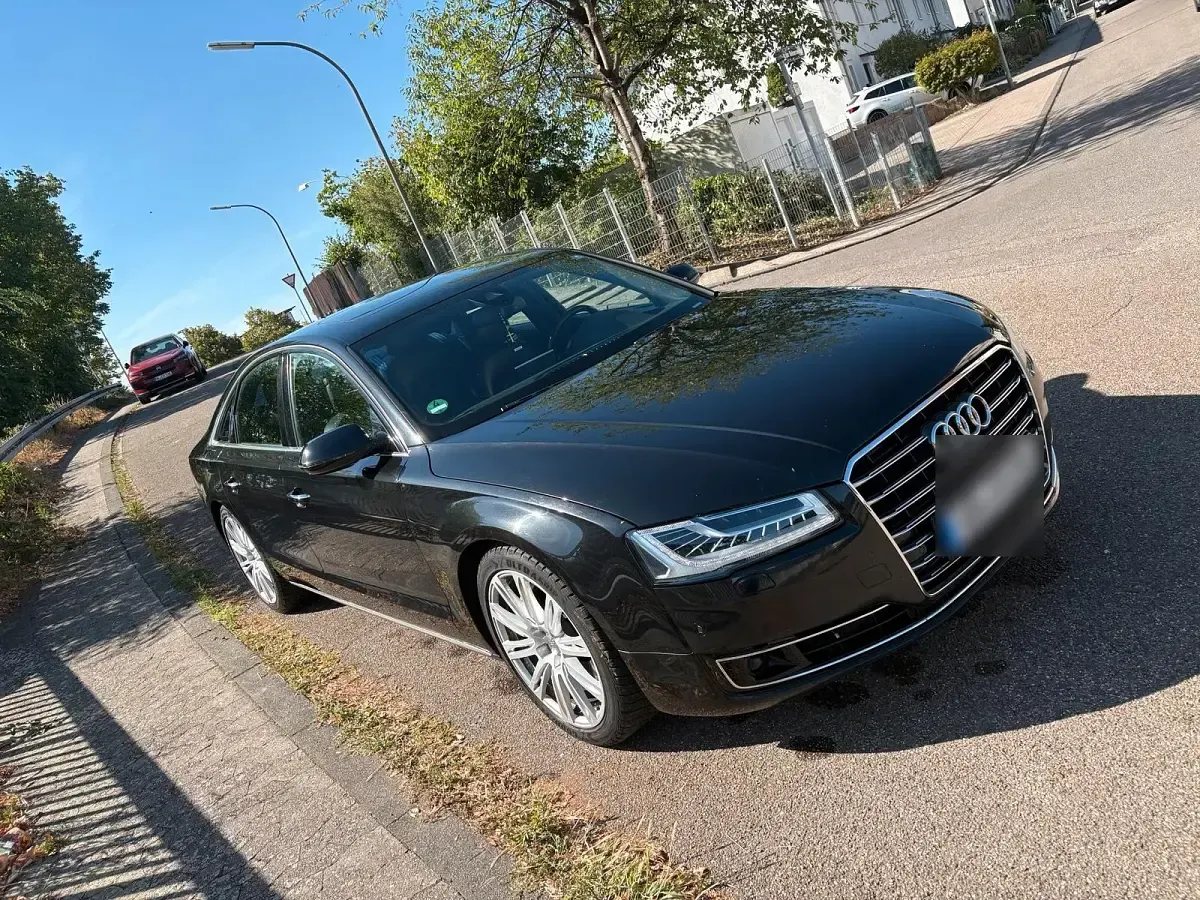 Gebraucht Audi A8L 265 PS (194 kW) 2014 Schwarz Limousine
