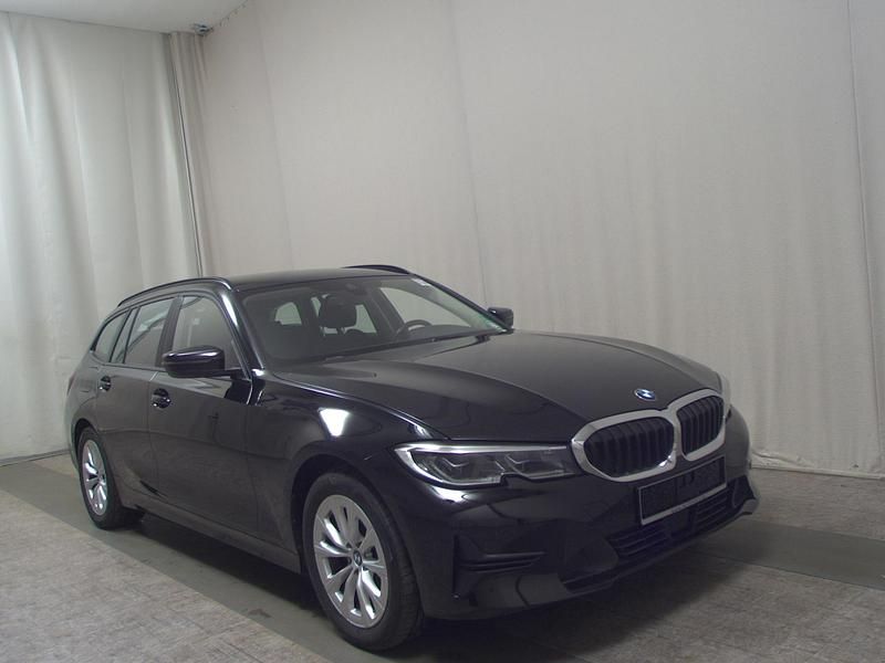 Gebraucht BMW 318 Advantage 150 PS (110 kW) 2022 Schwarz Kombi