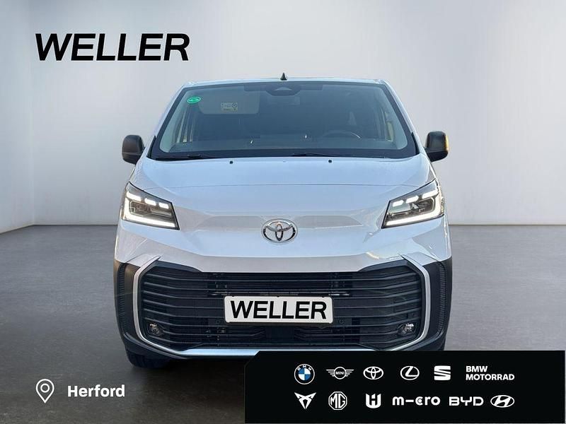 Neu Toyota Proace 100 kW (136 PS) 2026 Icy white (weiss) Van / Kleinbus