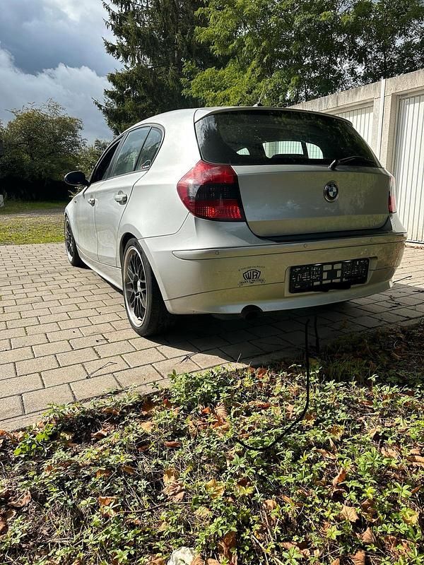 Gebraucht BMW 120 150 PS (110 kW) 2005 Silber Kleinwagen