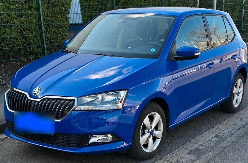 Gebraucht Skoda Fabia 75 PS (55 kW) 2018 Blau Kleinwagen
