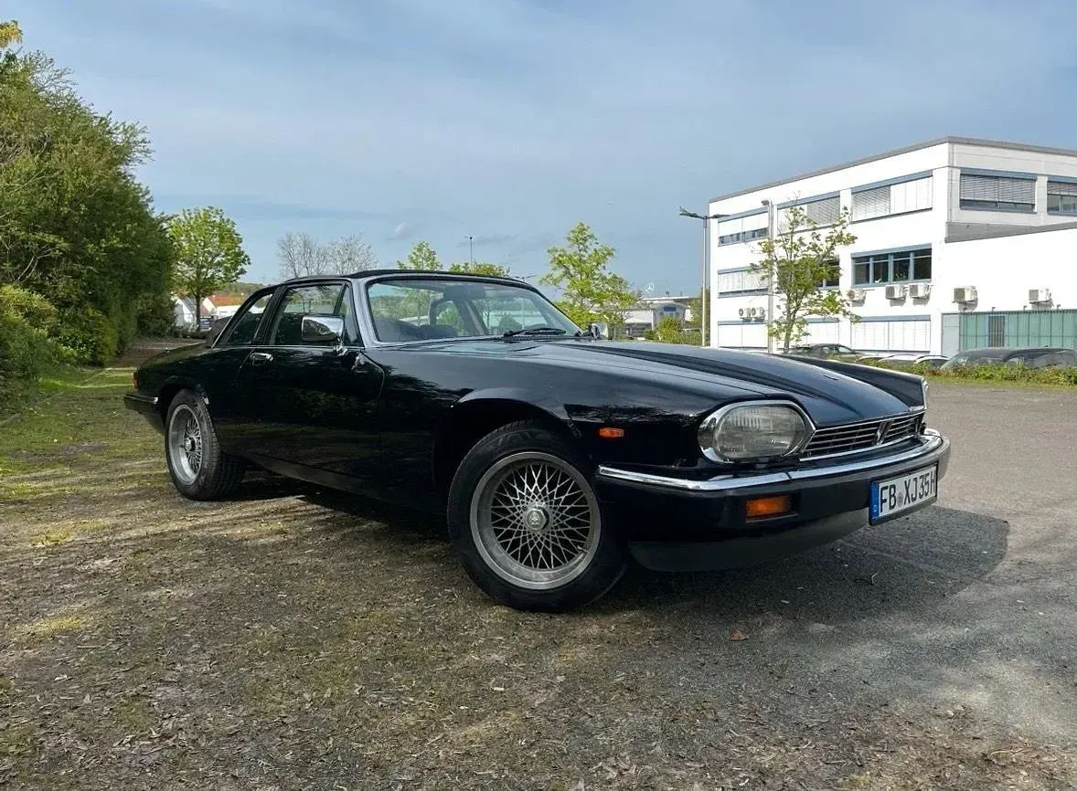 Käytetty Jaguar XJS 220 HP (161 kW) 1987 Musta Avoauto