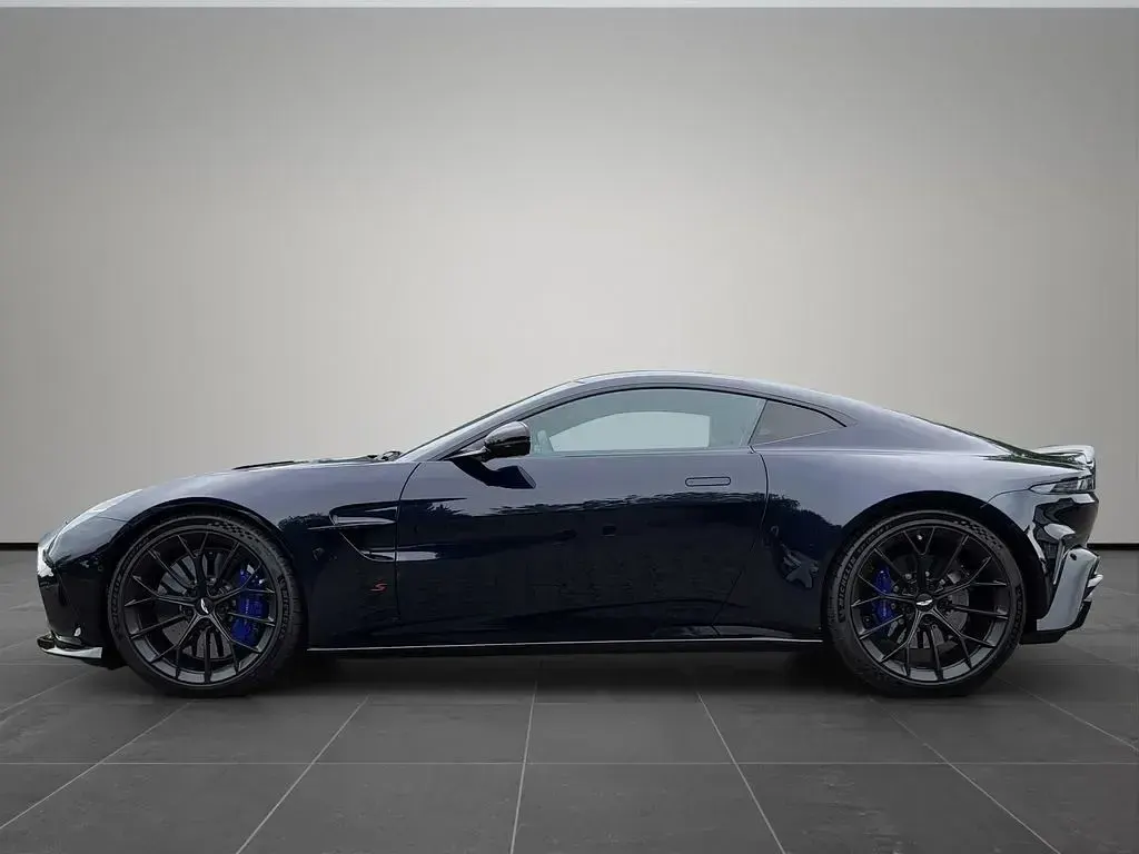 Neu Aston Martin V8 Vantage 680 PS (500 kW) 2026 Blau Coupé