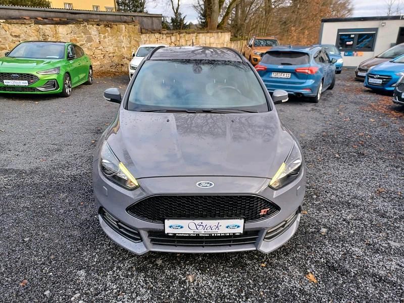 Second-hand Ford Focus ST 185 CP (136 kW) 2017 Gri Break