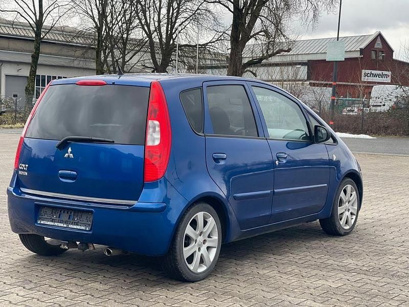 Gebraucht Mitsubishi Colt 95 PS (69 kW) 2006 Blau Van / Kleinbus