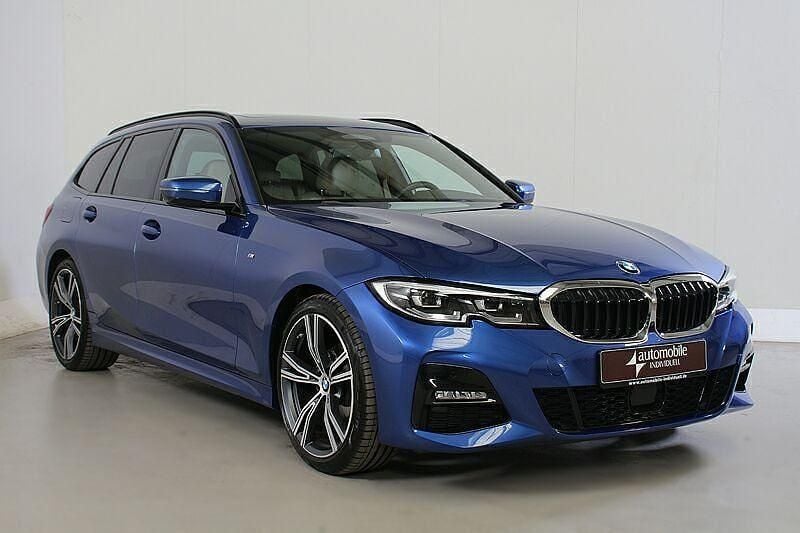 Gebraucht BMW 320 M Sport 190 PS (139 kW) 2021 Portimao blau (metallic) Kombi