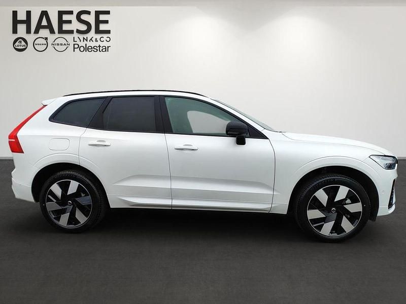 Gebraucht Volvo XC60 Plus 398 PS (292 kW) 2025 Crystal white metallic SUV