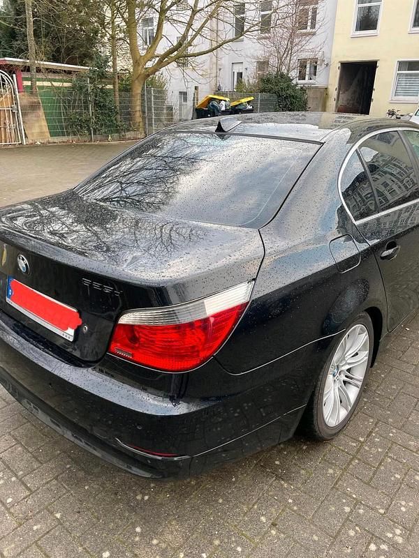 Gebraucht BMW 525 177 PS (130 kW) 2004 Schwarz Limousine