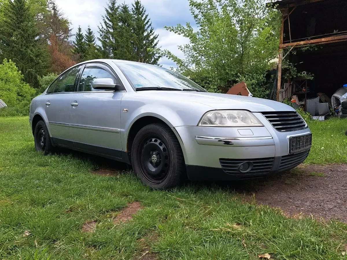 Gebraucht VW Passat Highline 170 PS (125 kW) 2002 Silber Limousine
