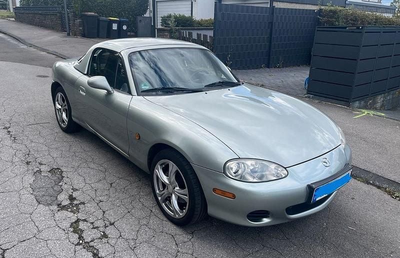 Silber Gebraucht 2003 Mazda MX5 Cabrio | 5.999 € (Guter Preis) - Bild 1/4