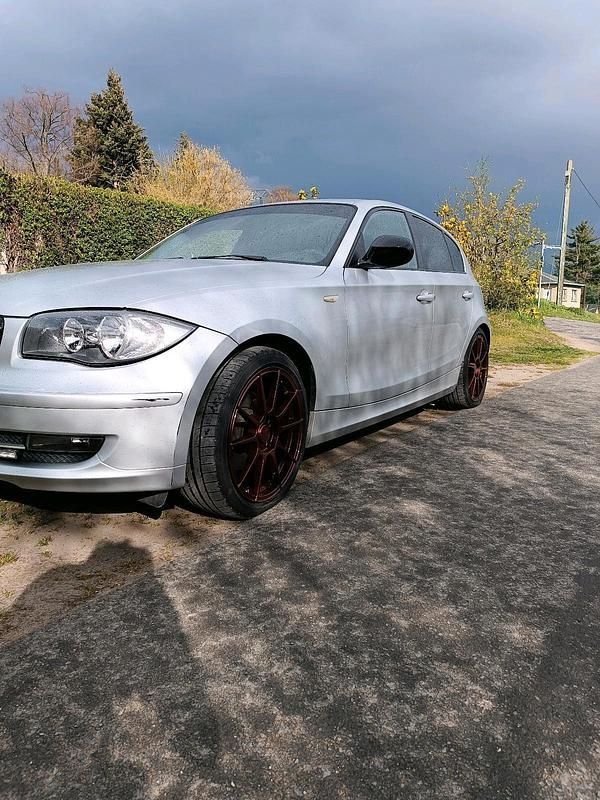 Gebraucht BMW 120 170 PS (125 kW) 2010 Silber Kleinwagen