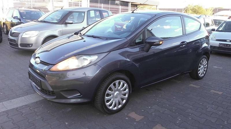 Gebraucht Ford Fiesta Trend 82 PS (60 kW) 2009 Grau Kleinwagen