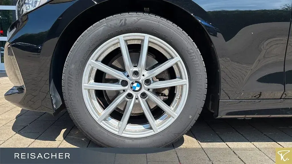 Gebraucht BMW 320 190 PS (139 kW) 2023 Schwarz Limousine