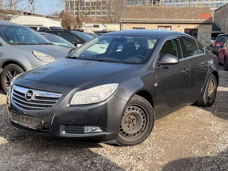 Gebraucht Opel Insignia Edition 131 PS (96 kW) 2009 Grau Limousine