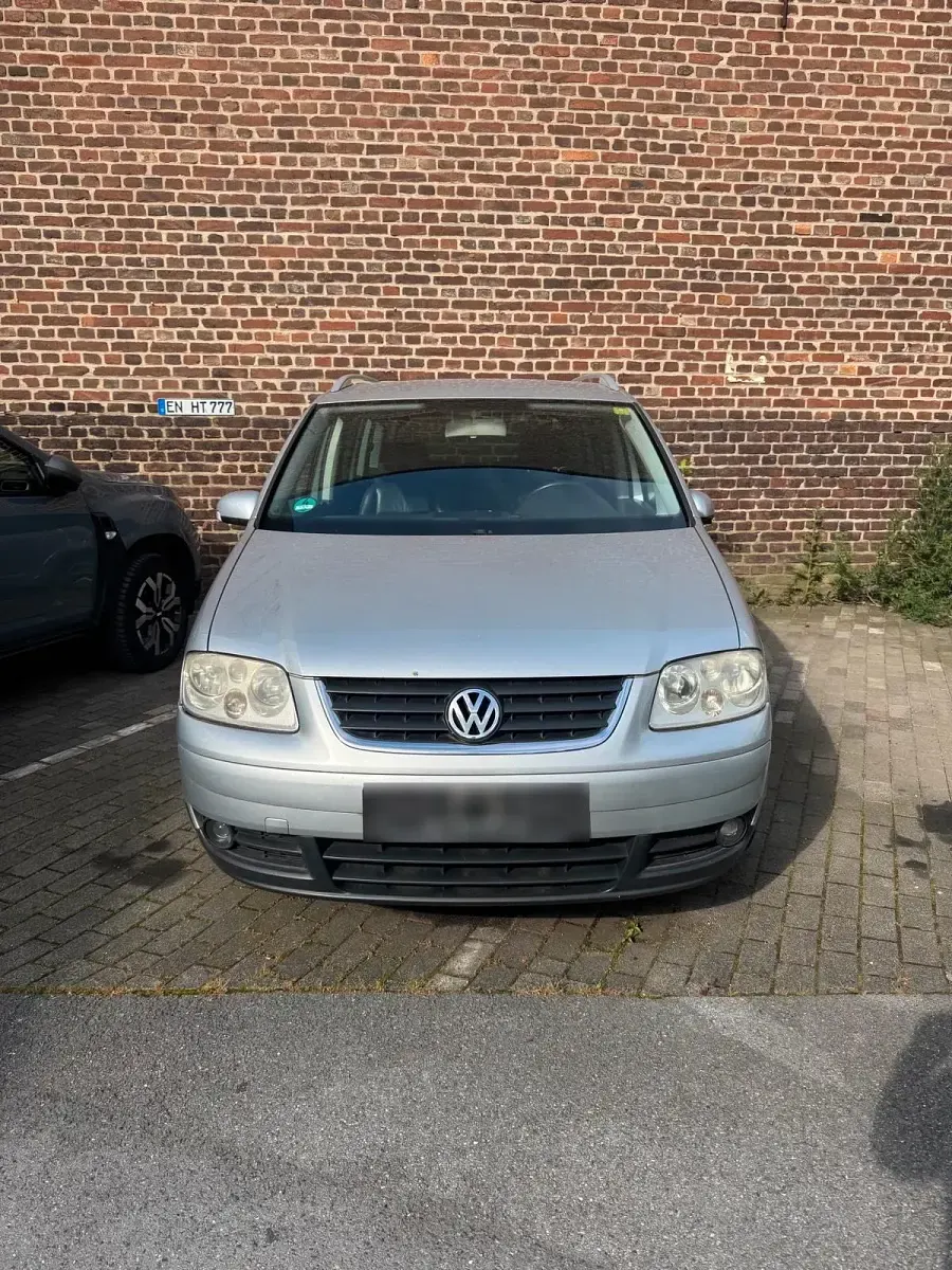 Gebraucht VW Touran 150 PS (110 kW) 2004 Silber Van / Kleinbus