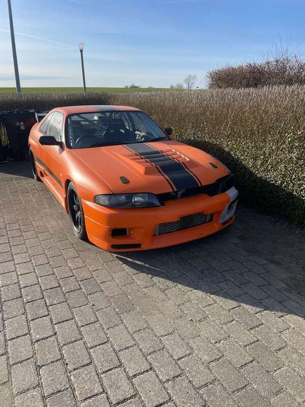 Silber Gebraucht 1997 Nissan Skyline GT Coupé | 36.000 € - Bild 1/4