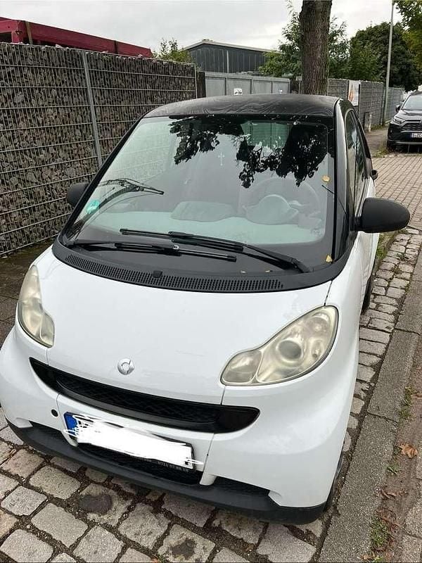 Weiß Gebraucht 2009 Smart ForTwo Coupé Coupé | 2.700 € (Guter Preis) - Bild 1/4