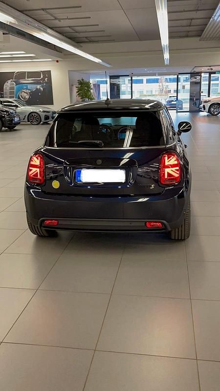 Gebraucht Mini Cooper 135 kW (184 PS) 2023 Schwarz Kleinwagen