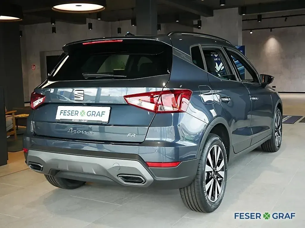 Neu Seat Arona FR 117 PS (86 kW) 2026 Grau SUV