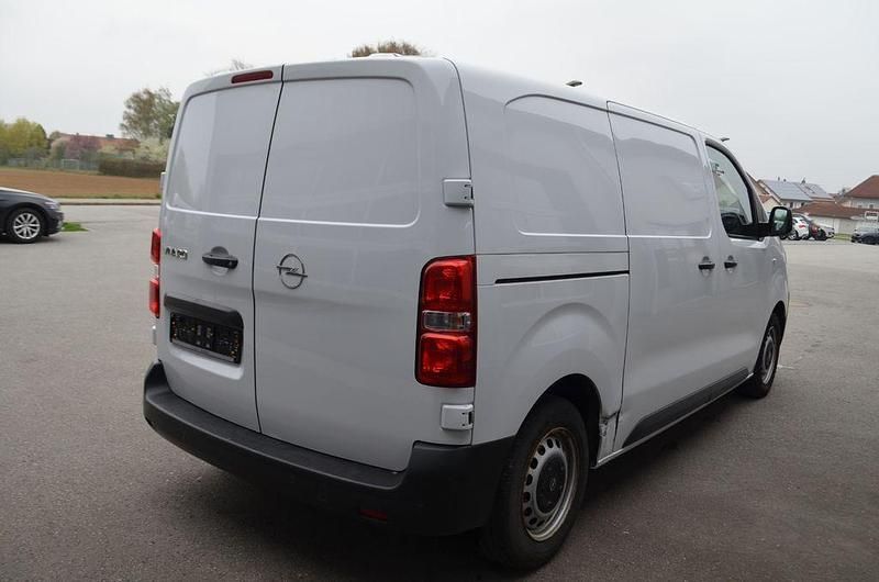 Gebraucht Opel Vivaro Edition 120 PS (88 kW) 2024 Weiß Van / Kleinbus