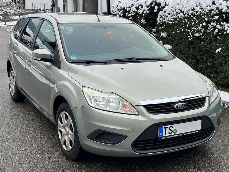 Gebraucht Ford Focus Trend 101 PS (74 kW) 2009 Limousine