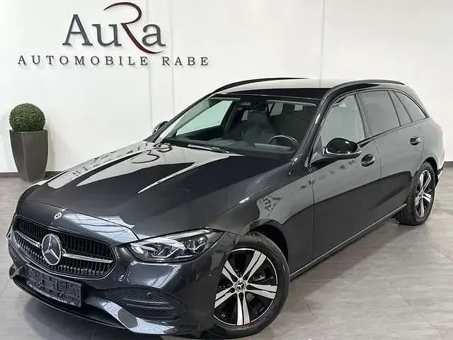 Gebraucht Mercedes C200 Avantgarde 163 PS (119 kW) 2023 Graphitegrau Kombi