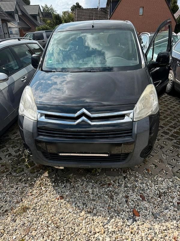 Schwarz Gebraucht 2011 Citroën Berlingo Van / Kleinbus | 1.900 € (Superpreis) - Bild 1/4