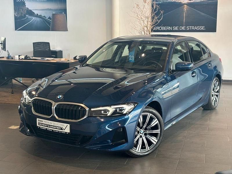 Gebraucht BMW 320 Sport Line 184 PS (135 kW) 2023 Blau Limousine