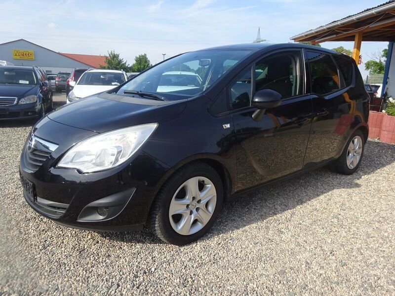 Schwarz Gebraucht 2011 Opel Meriva Design Edition Van / Kleinbus | 3.000 € (Fairer Preis) - Bild 1/4