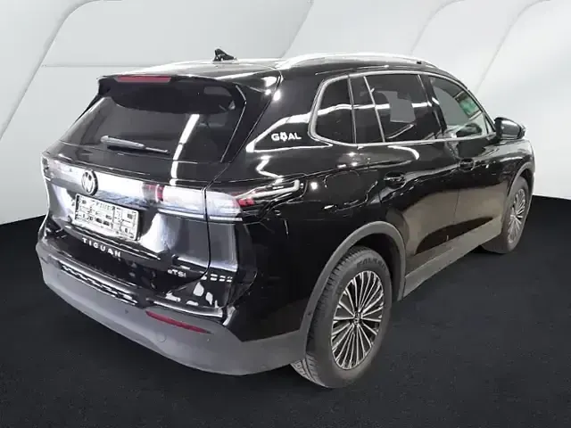 Gebraucht VW Tiguan Goal 150 PS (110 kW) 2025 Grenadillschwarz metallic SUV
