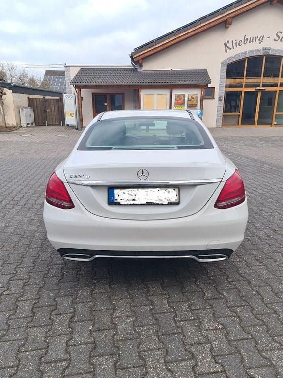 Gebraucht Mercedes C220 170 PS (125 kW) 2017 Weiß Limousine