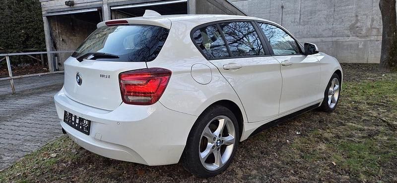 Gebraucht BMW 116 136 PS (100 kW) 2012 Weiß Kleinwagen