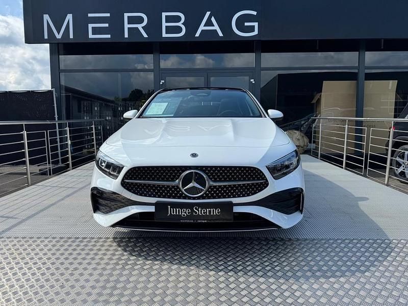 Gebraucht Mercedes A180 Advanced 116 PS (85 kW) 2024 Weiß Limousine