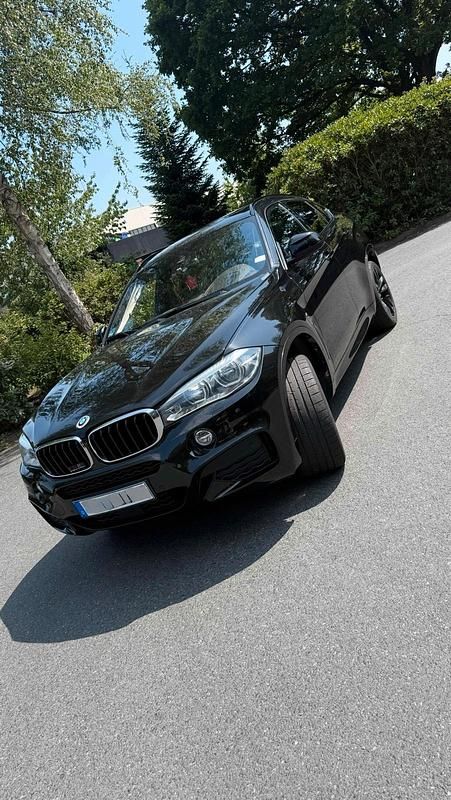 Schwarz Gebraucht 2018 BMW X6 M Sport SUV | 47.000 € - Bild 1/4